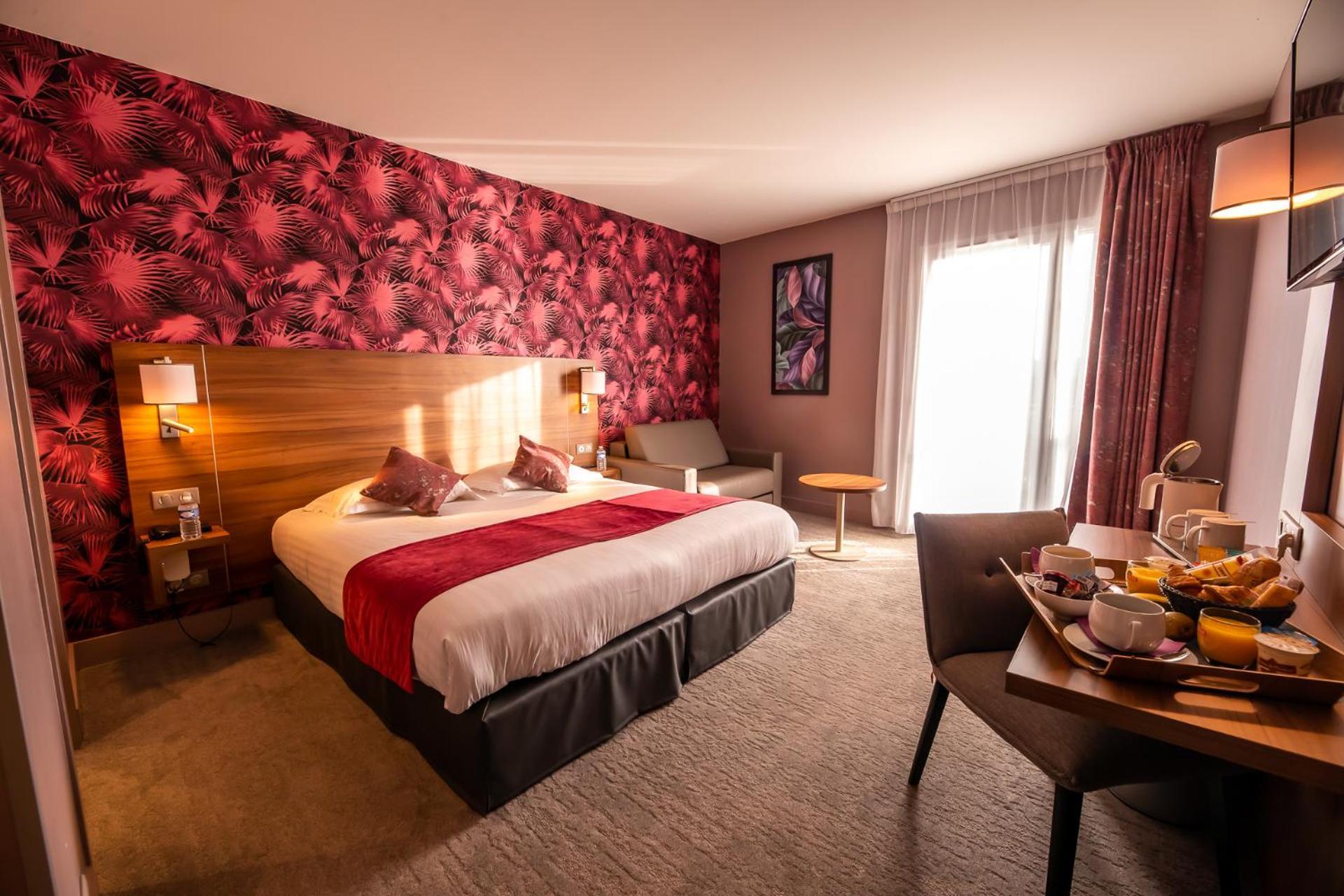 Western Eden Hotel 3*